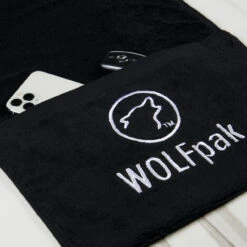 Gym Towel W/Pocket -Wolfpak 0A6A2376
