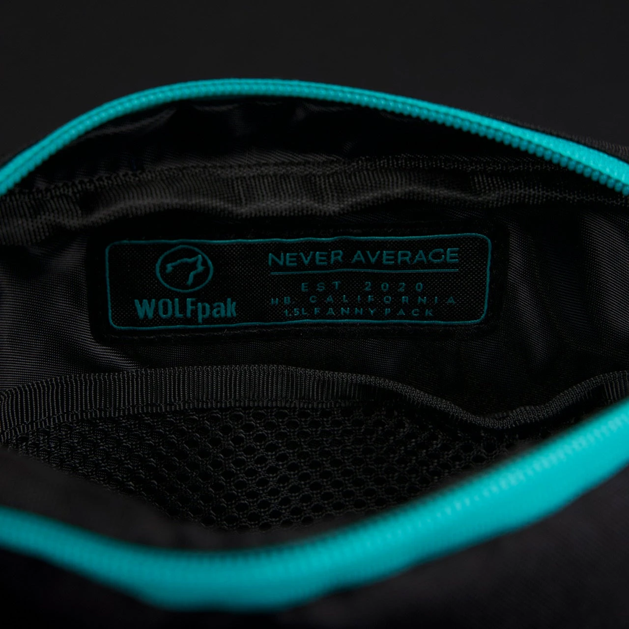 Crossbody Pack Fierce Aqua 7 Crossbody Pack Fierce Aqua - Image 7