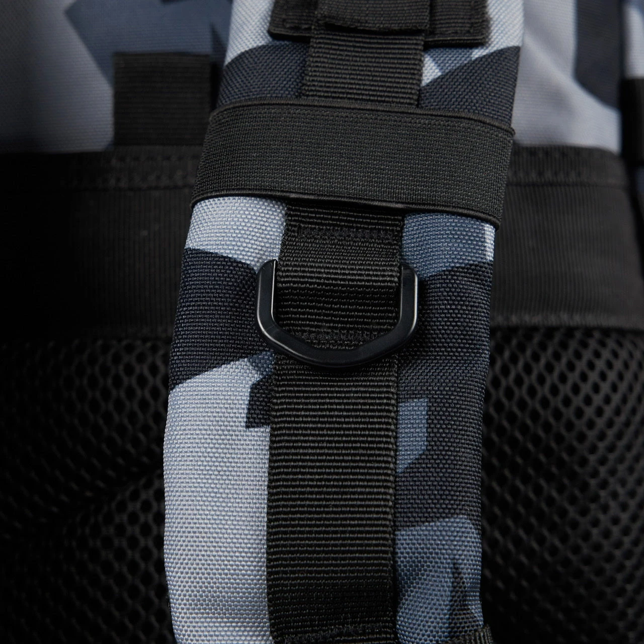 35L Backpack Splinter Camo Red 18 35L Backpack Splinter Camo Red - Image 18