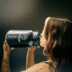 64oz Flask Black Leopard -Wolfpak 201F6E6C 1775 4E1E 8331 3ED652A4A646