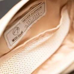 Crossbody Pack Neutral -Wolfpak 30676C0B 1FB9 46CE 917F 3547E175F8C8