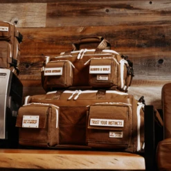 40L Ultimate Duffle Bag Mocha Brown -Wolfpak 3 a2153739 cd34 420e 9f55 7a24e0dfd7ec