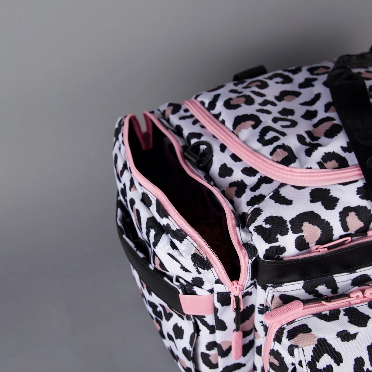 40L Ultimate Duffle Bag Leopard Pink Zip 19 40L Ultimate Duffle Bag Leopard Pink Zip - Image 19