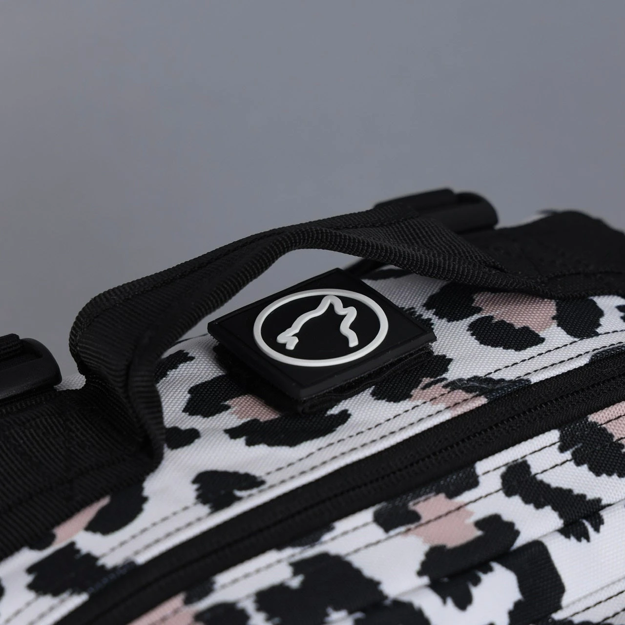 25L Backpack Classic Leopard 11 25L Backpack Classic Leopard - Image 11