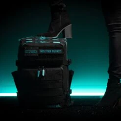 35L Backpack Fierce Aqua -Wolfpak image f7828d86 75f6 4ad9 bdc9 a24f57f66bd4